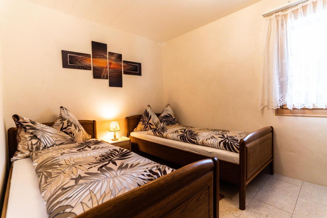 Haus Birchi, Fiesch 3.5-Zimmerwohnung Birchi מראה חיצוני תמונה